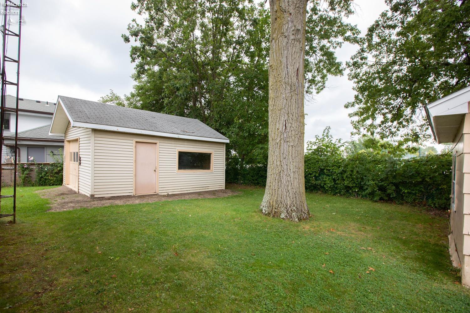 219 Claremont Road Vermilion, OH 44089 - Photo 30 of 41 Gallery Image 30