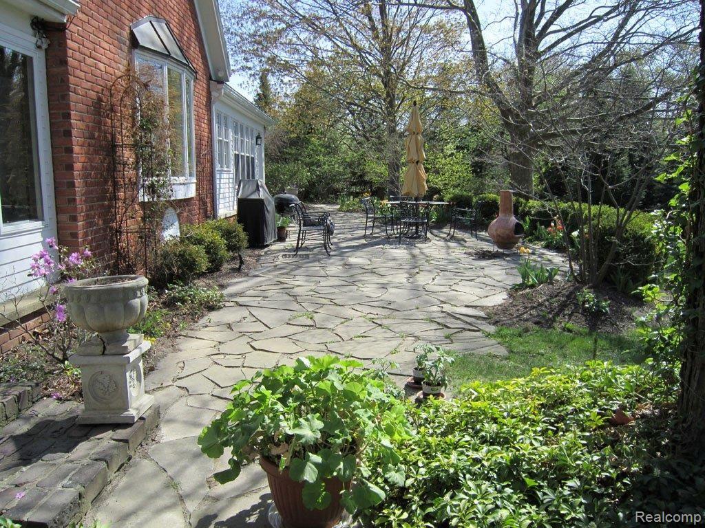 Patio.JPG
