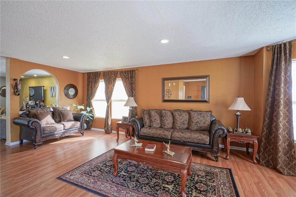 12714 White Rabbit Way Indianapolis, IN 46236 - Photo 5 of 34 Gallery Image 5