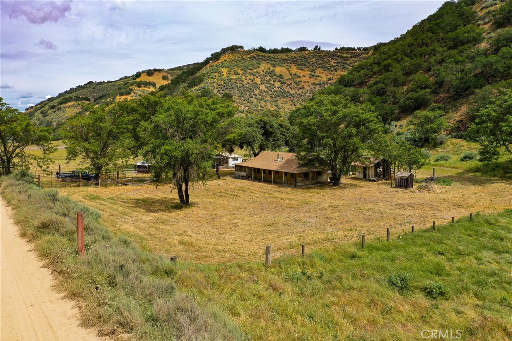 124 Lockwood San Ardo Road San Ardo, CA 93450 - Photo 3 of 13 a view of outdoor space with trees