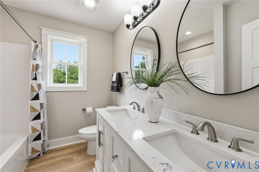 1526 New Town Road Goochland, VA 23063 - Photo 14 of 26 Hall Bath
