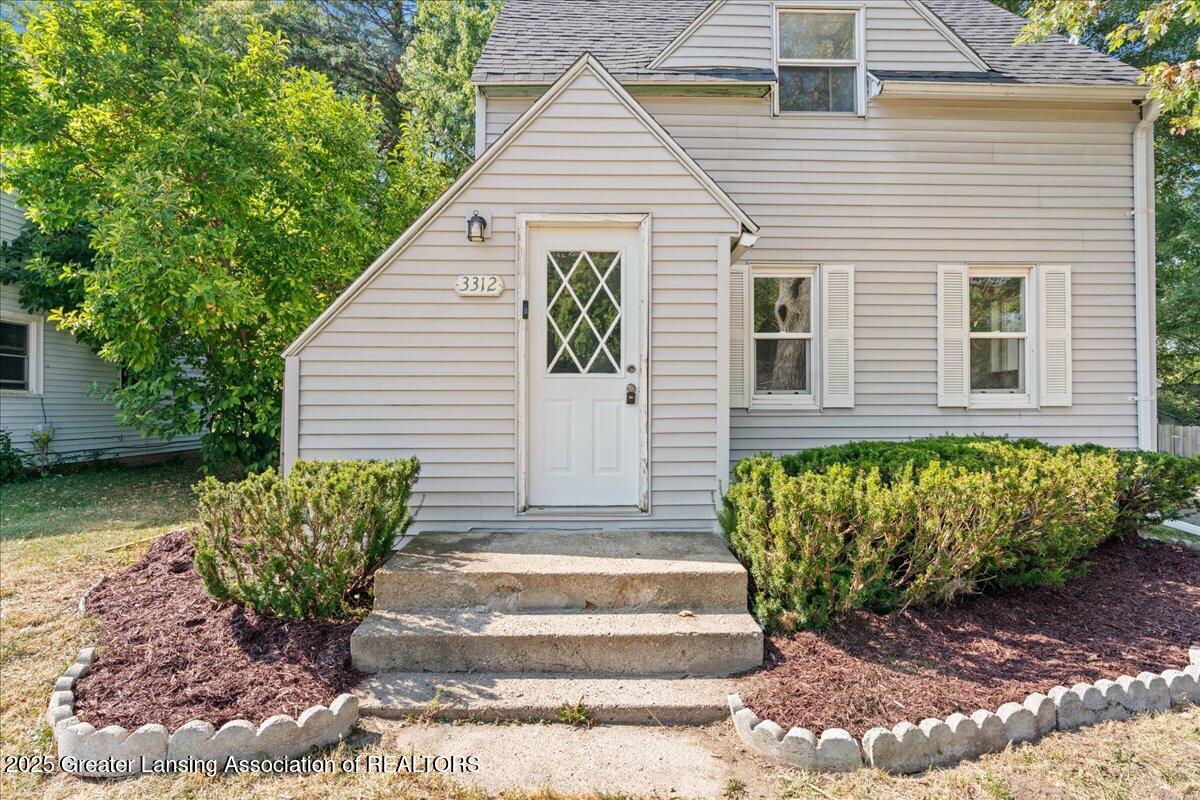3312 Pleasant Grove Road Lansing, MI 48910 - Photo 2 of 33 Front