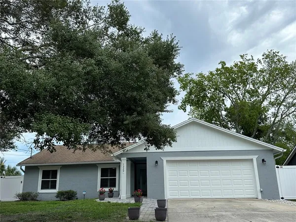 $2,650 | 1229 Allendale Drive, Oviedo, FL 32765