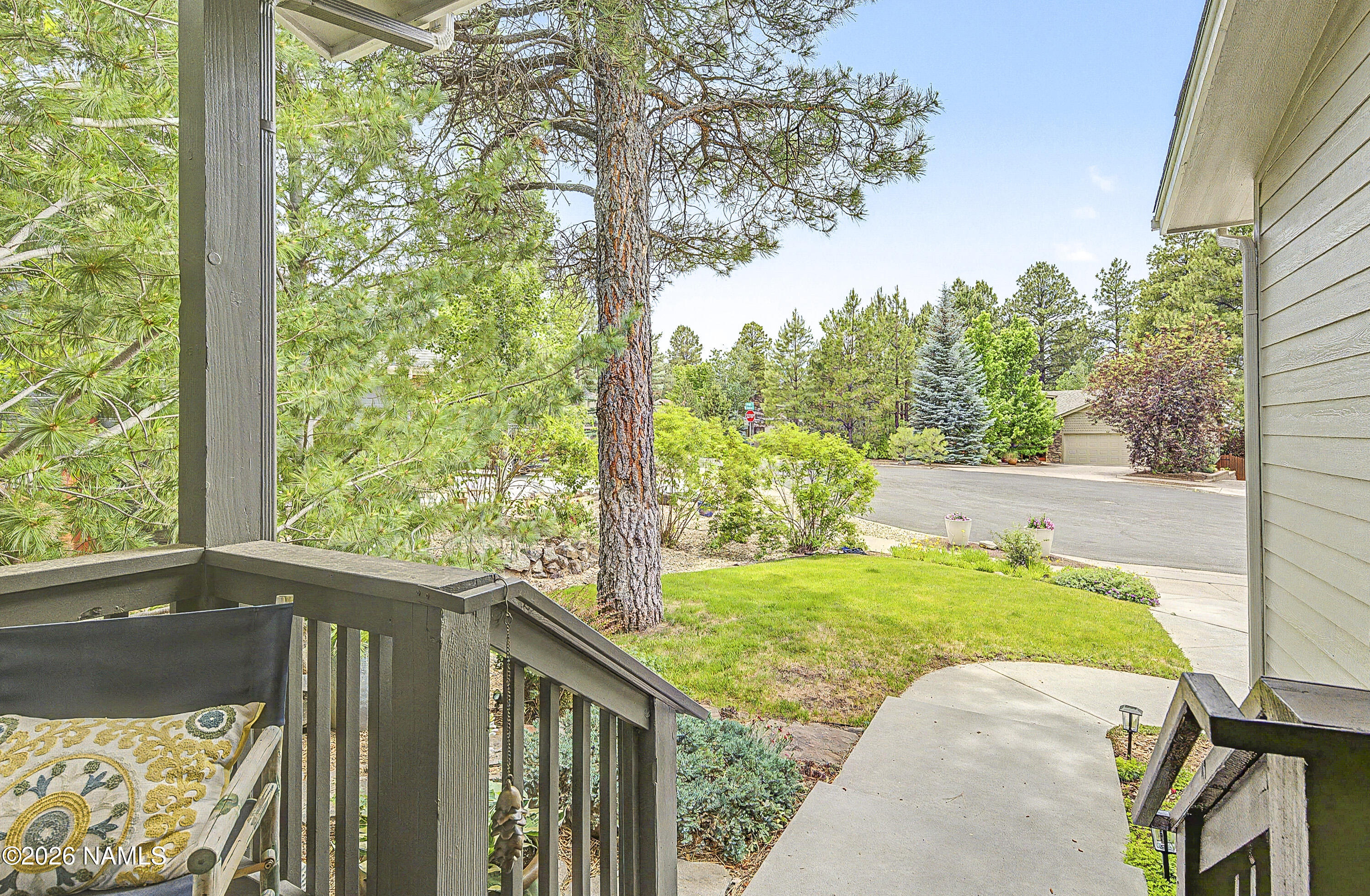 40 West Quartz Road Flagstaff, AZ 86005 - Photo 71 of 71 Front Walk Way