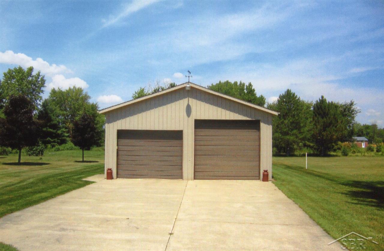 12813 Rathbun Road Birch Run, MI 48415 - Photo 2 of 13 31259774-1.JPG