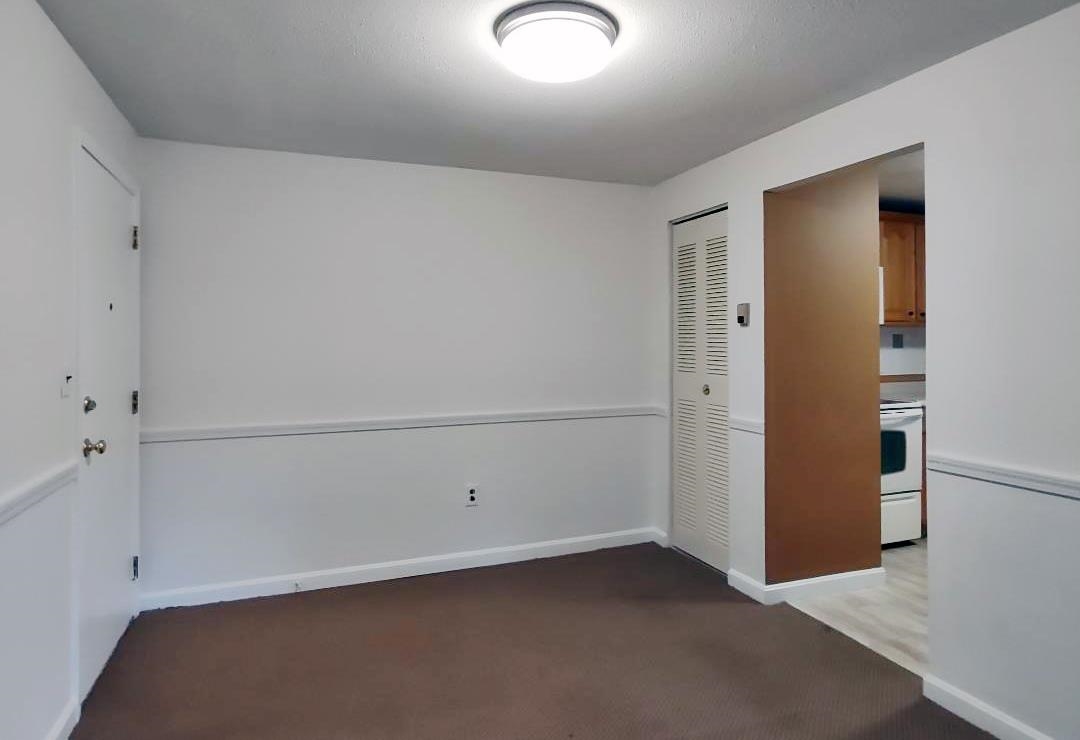 36 L English Village Road, Unit 101 Manchester, NH 03102 - Photo 8 of 15 Gallery Image 8