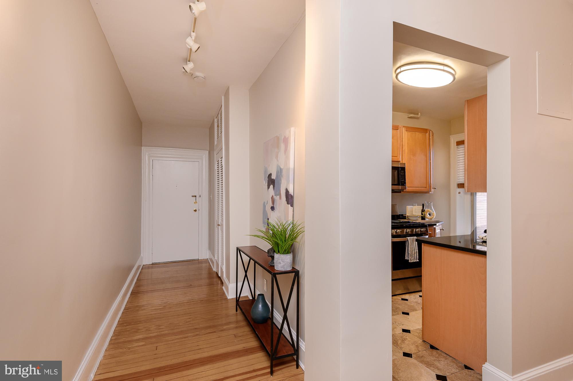 2022 Columbia Road Northwest, Unit 309 Washington, DC 20009 - Photo 5 of 19