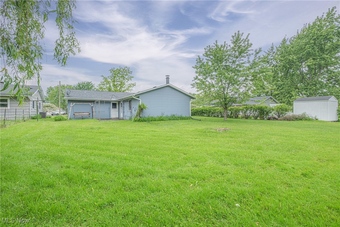 380 Longview Road Medina, OH 44256 - Photo 21 of 23 View of backyard