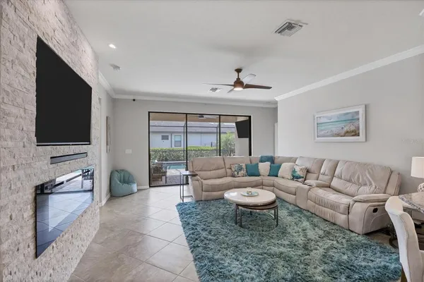 $4,000 | 11408 Autumn Leaf Way, Bradenton, FL 34212