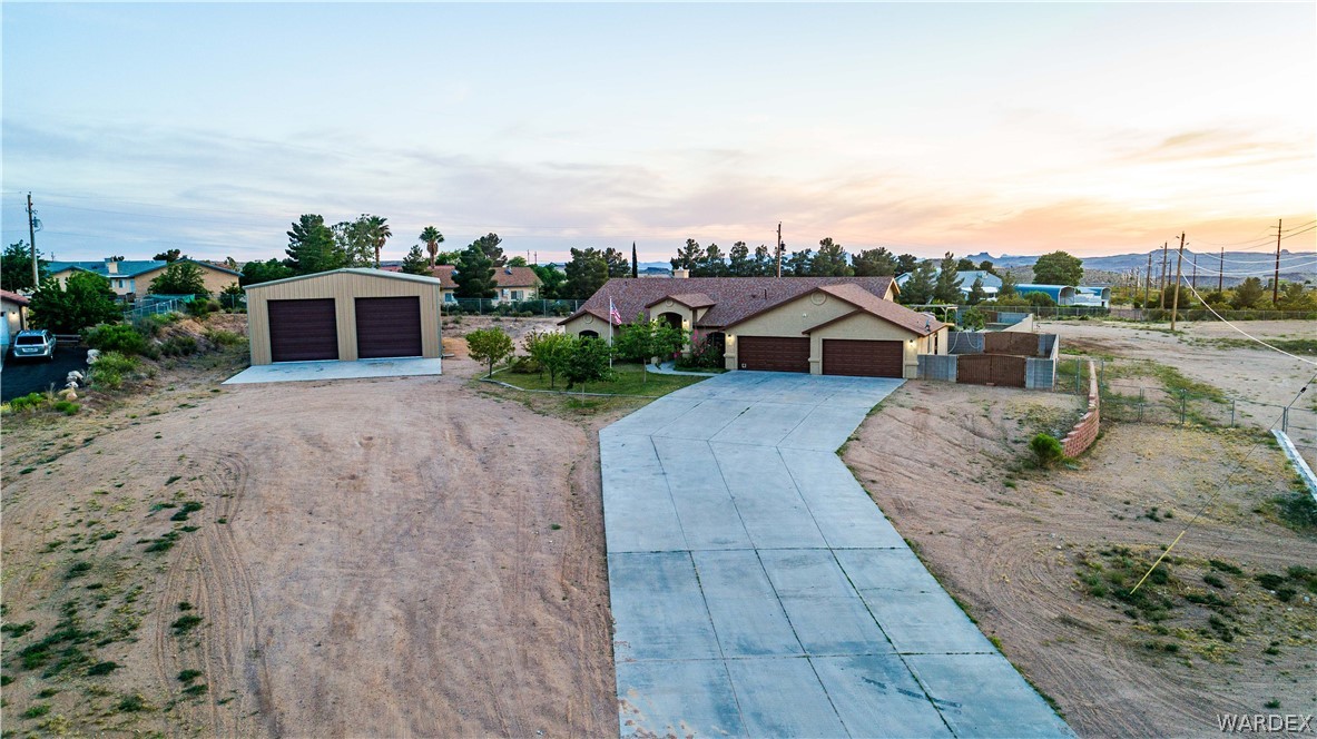 3834 Packsaddle Road Kingman, AZ 86401 - Photo 7 of 100 Gallery Image 7