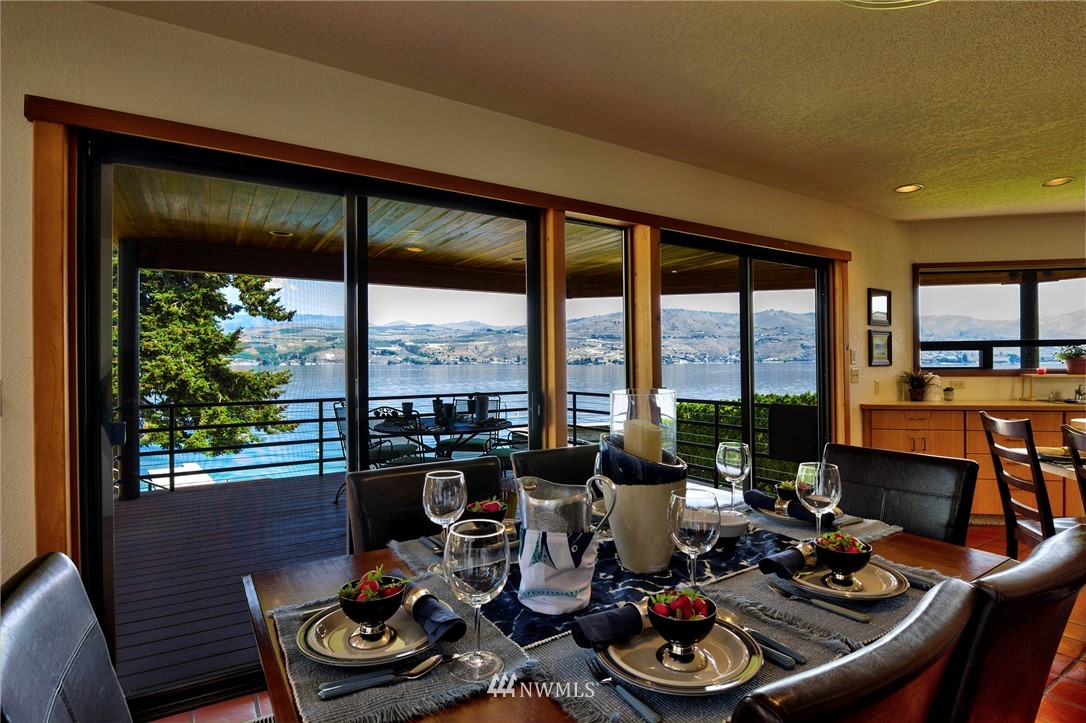 502 South Lakeshore Road Chelan, WA 98816 - Photo 14 of 25 Gallery Image 14
