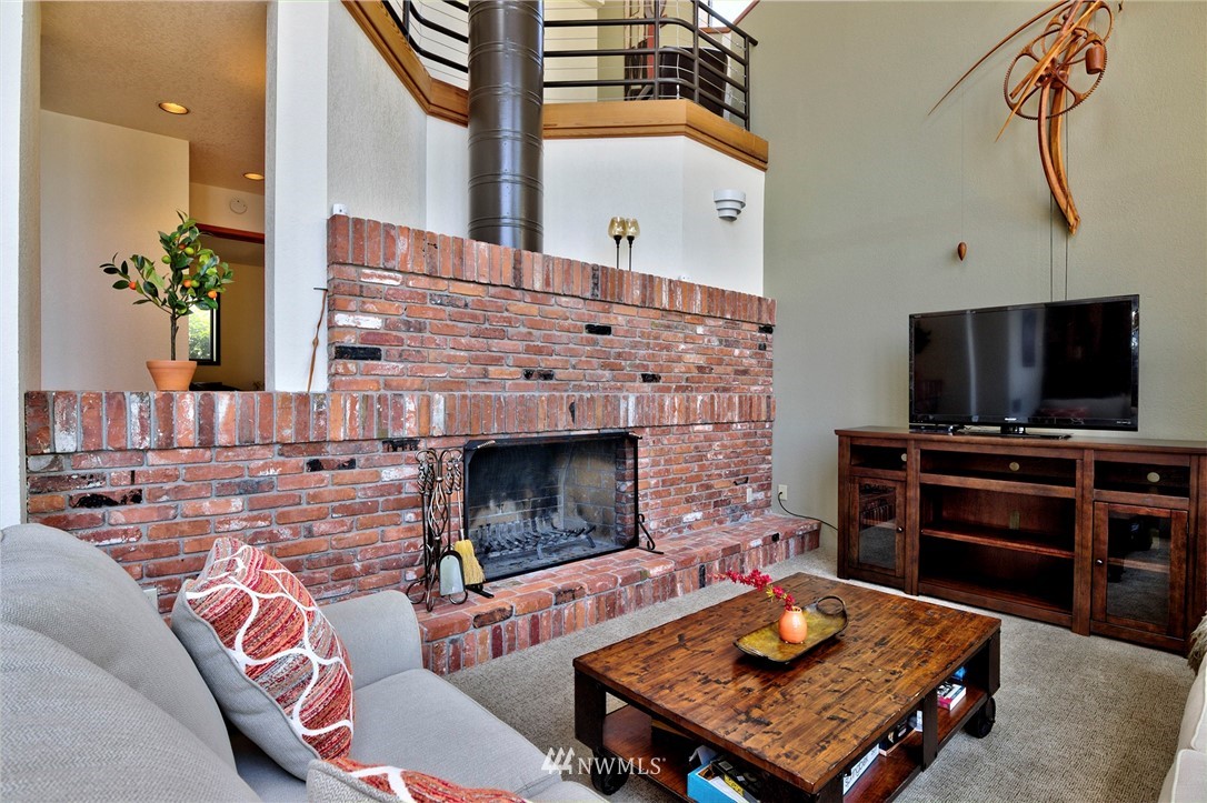 502 South Lakeshore Road Chelan, WA 98816 - Photo 15 of 25 Gallery Image 15