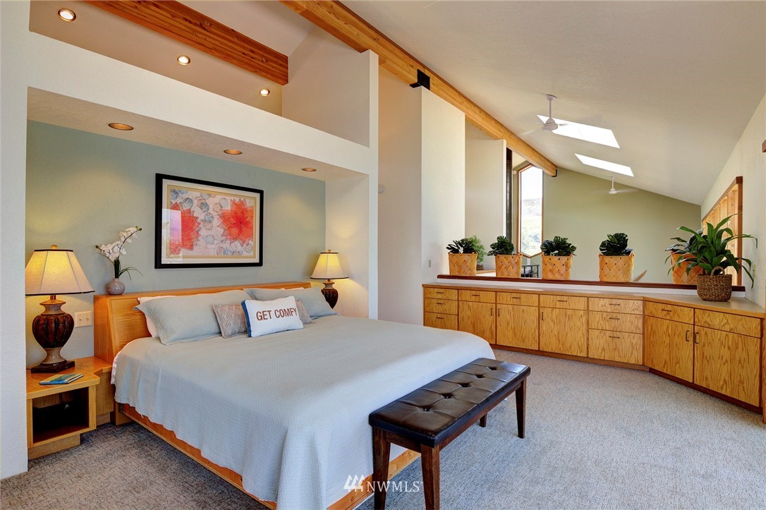 502 South Lakeshore Road Chelan, WA 98816 - Photo 17 of 25 Gallery Image 17