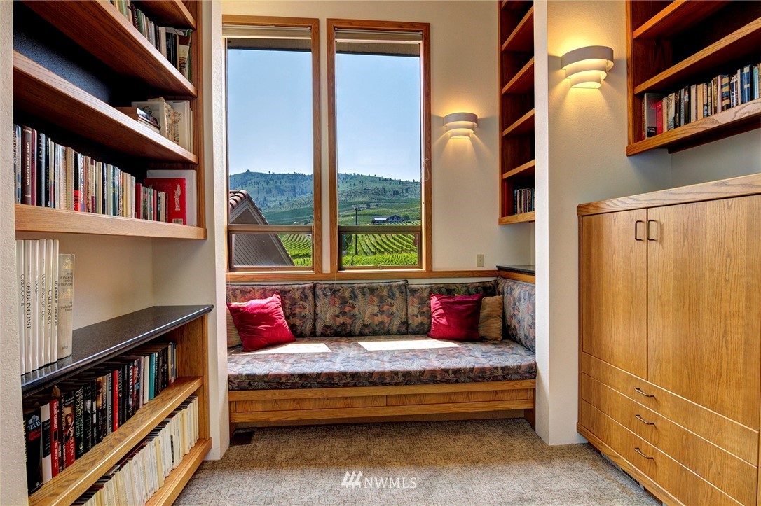 502 South Lakeshore Road Chelan, WA 98816 - Photo 18 of 25 Gallery Image 18