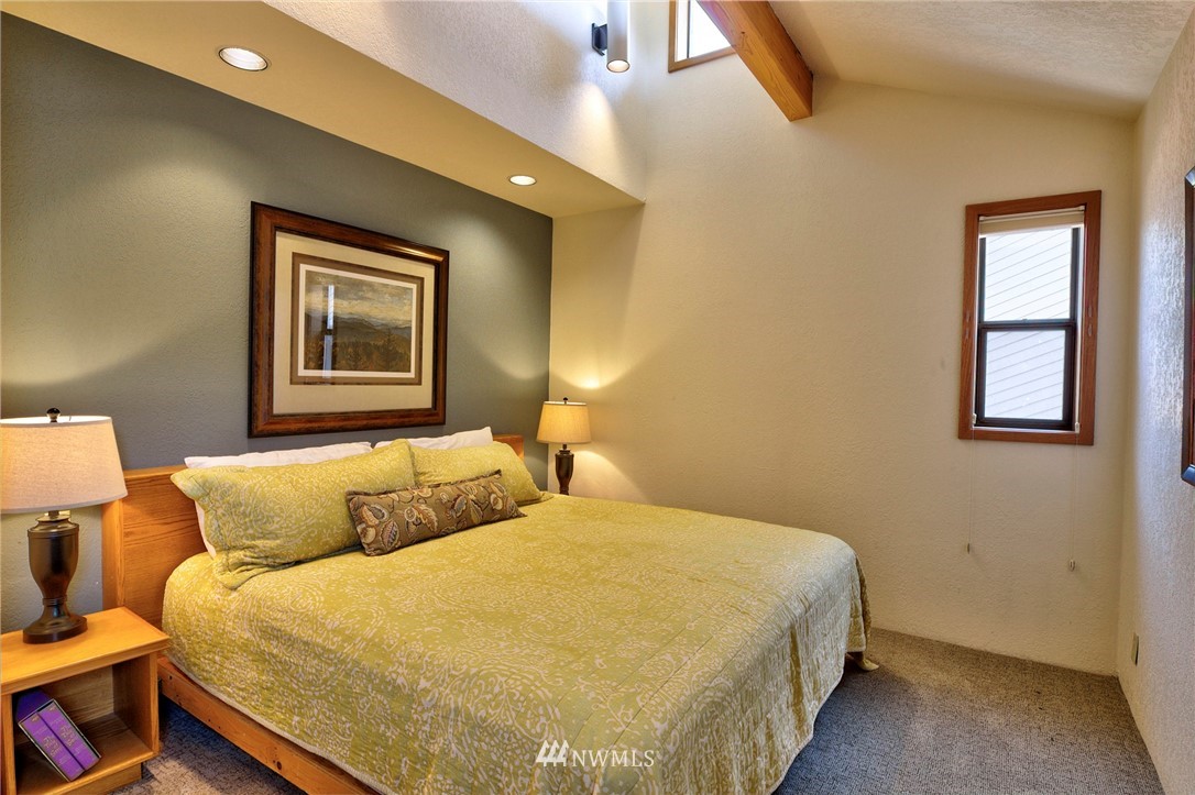 502 South Lakeshore Road Chelan, WA 98816 - Photo 20 of 25 Gallery Image 20