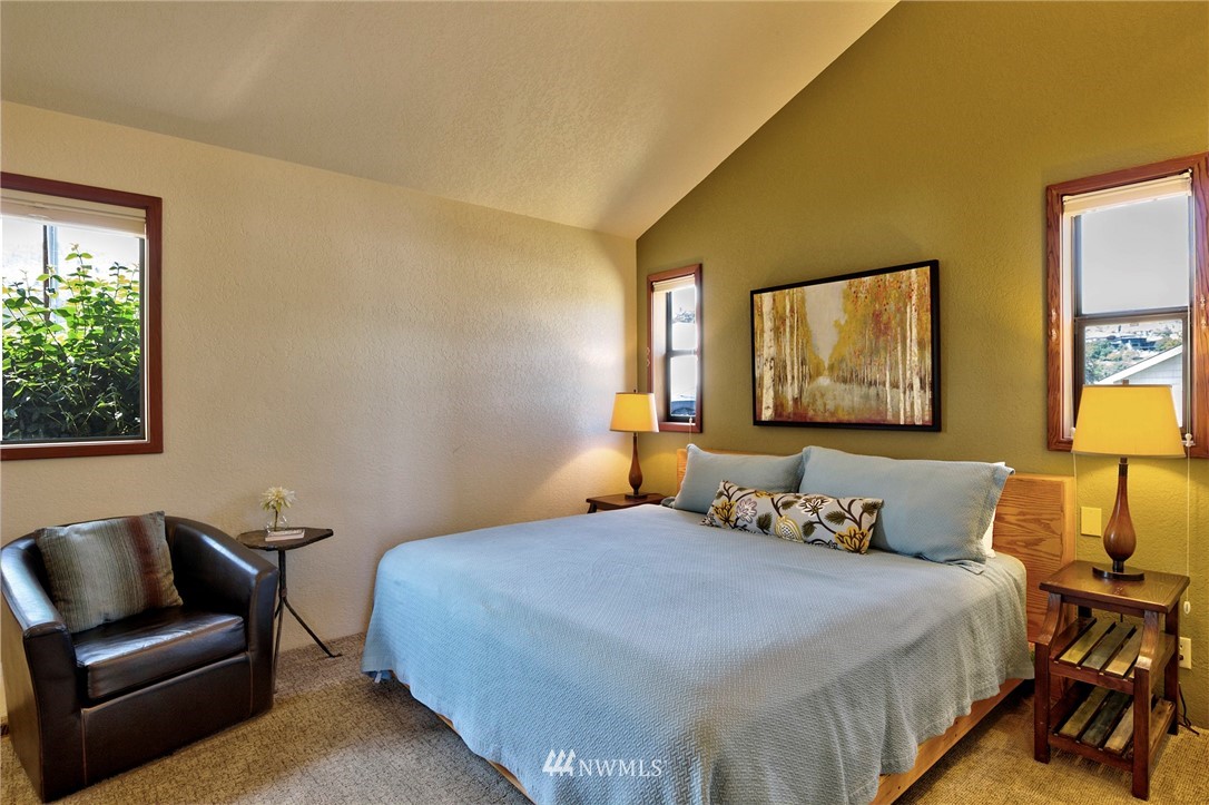 502 South Lakeshore Road Chelan, WA 98816 - Photo 22 of 25 Gallery Image 22