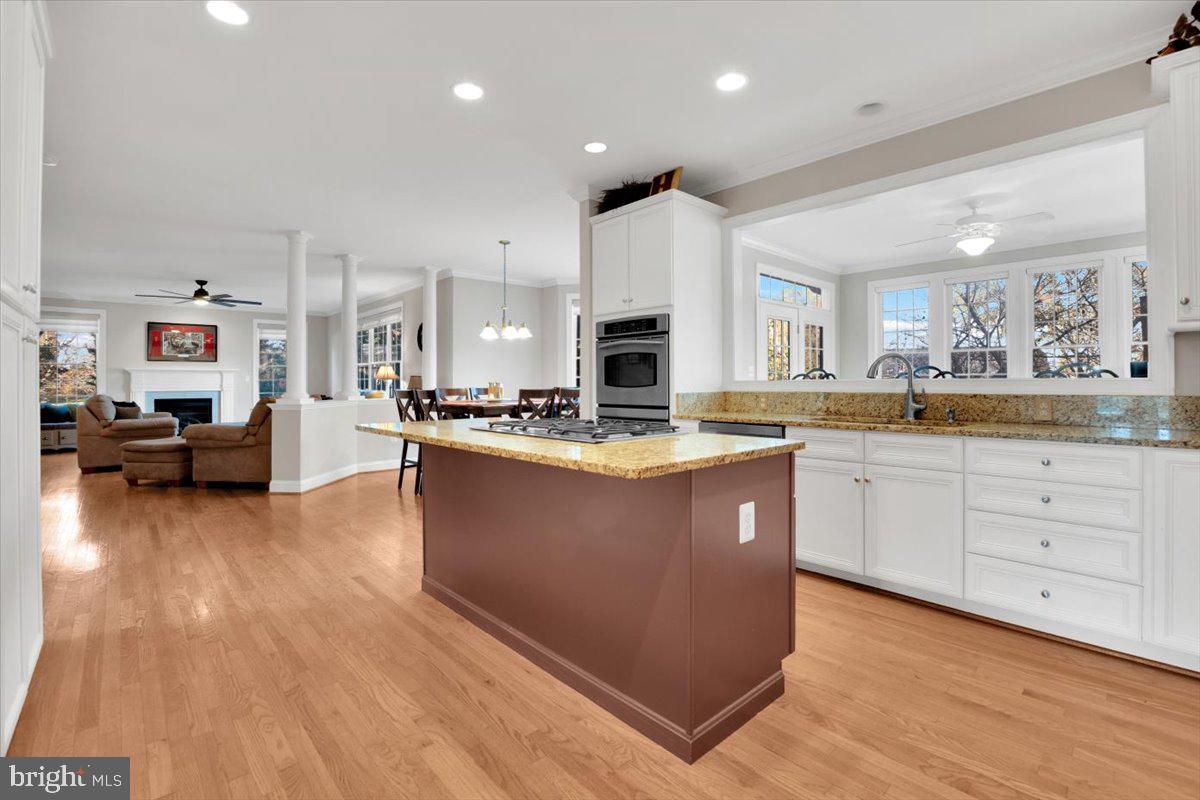 16886 Ivandale Road Hamilton, VA 20158 - Photo 11 of 68 Kitchen