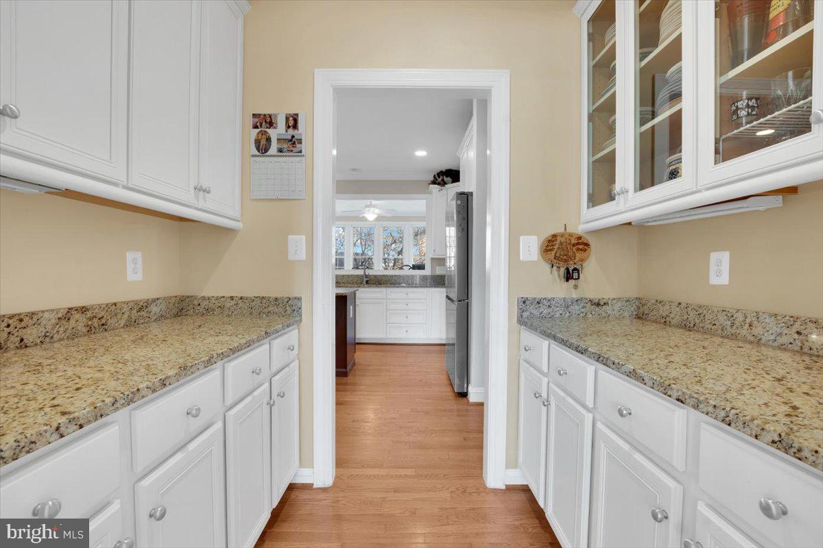 16886 Ivandale Road Hamilton, VA 20158 - Photo 14 of 68 Dry-Bar