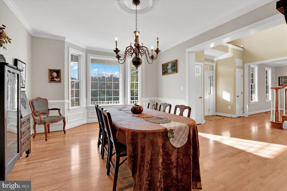 16886 Ivandale Road Hamilton, VA 20158 - Photo 28 of 68 Formal Dining Room