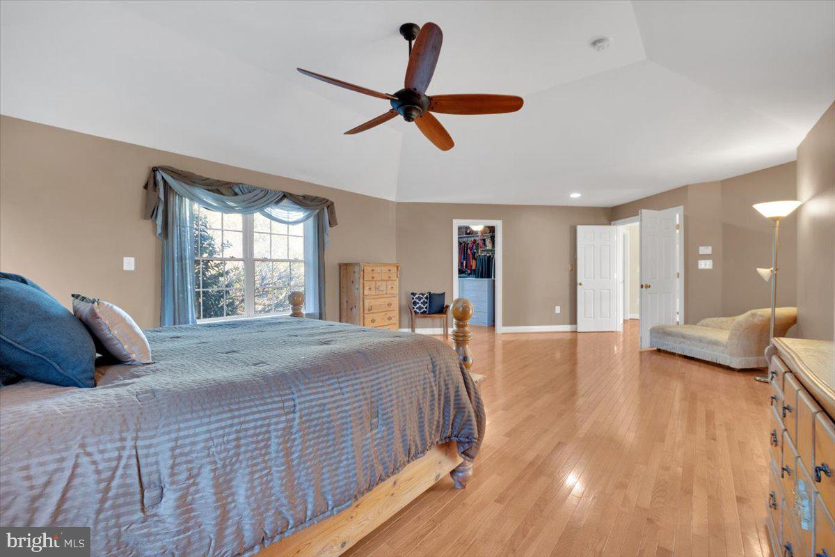 16886 Ivandale Road Hamilton, VA 20158 - Photo 32 of 68 Primary Bedroom