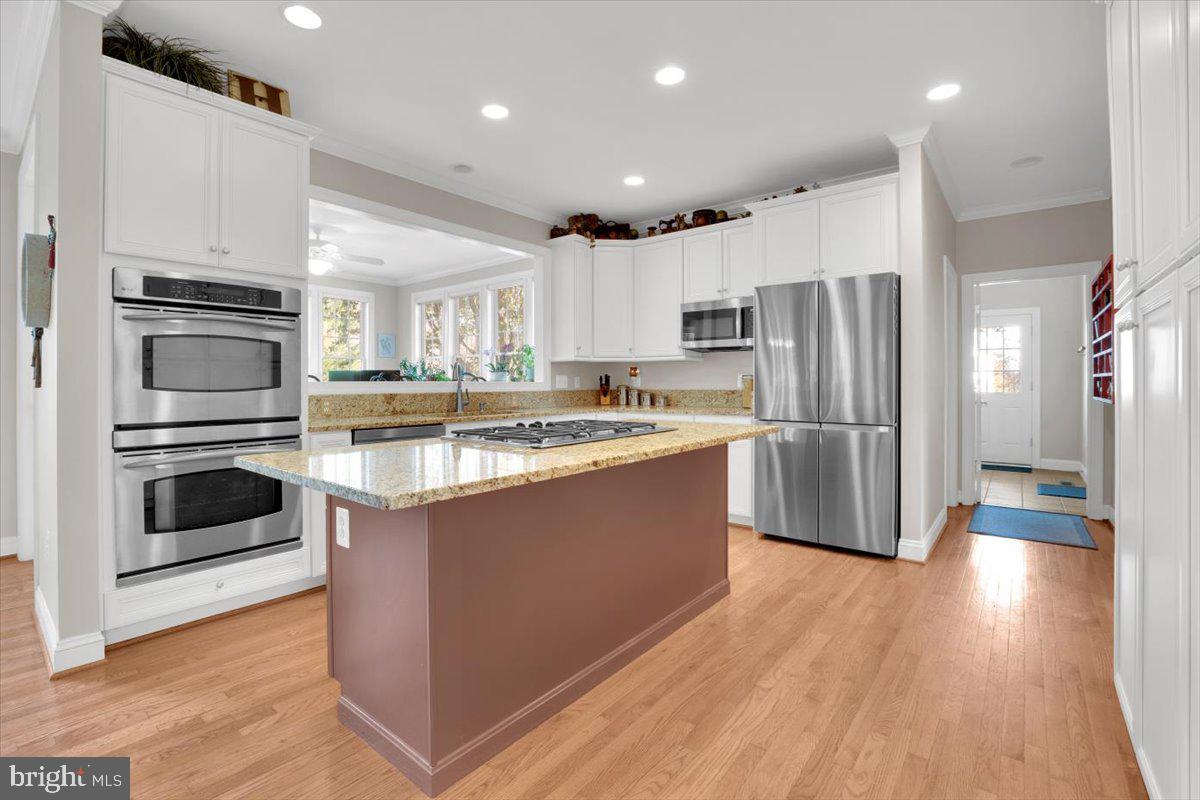 16886 Ivandale Road Hamilton, VA 20158 - Photo 9 of 68 Kitchen