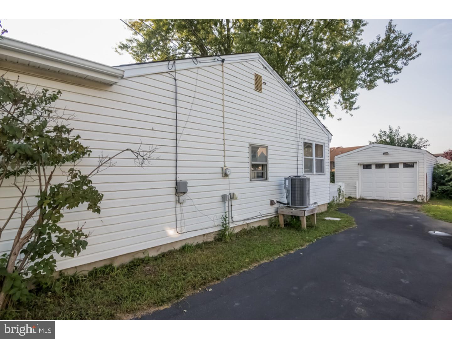 2226 Riviera Parkway Point Pleasant, NJ 08742 - Photo 14 of 25
