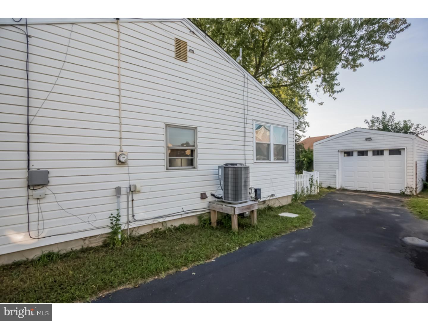 2226 Riviera Parkway Point Pleasant, NJ 08742 - Photo 16 of 25