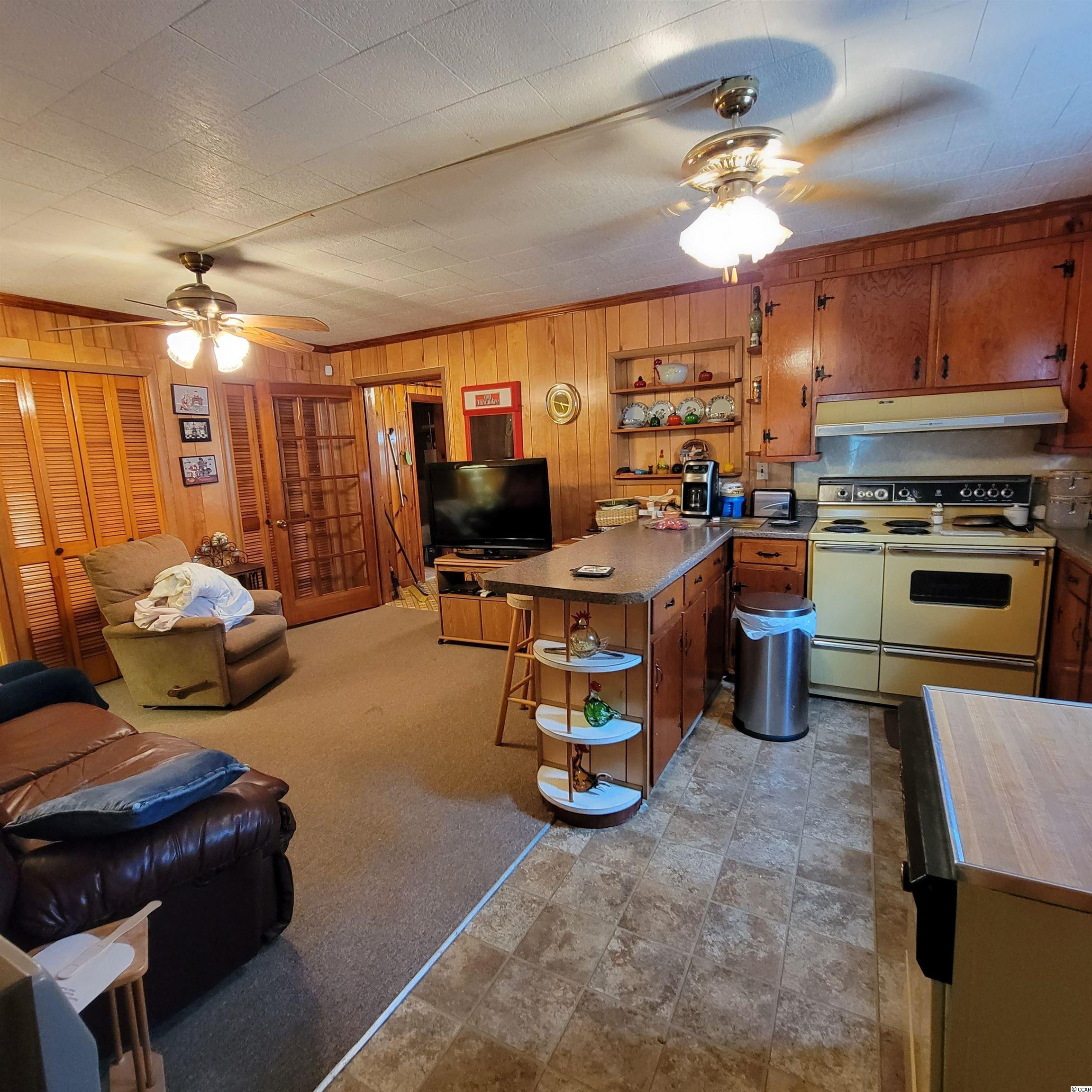 402 South Walnut Street Lake View, SC 29563 - Photo 11 of 31