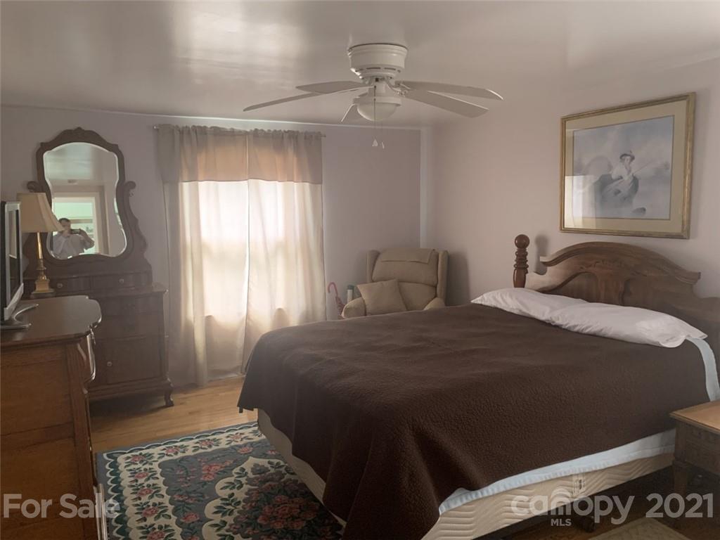 1822 Sharon Road York, SC 29745 - Photo 27 of 39 a bedroom with a bed and window