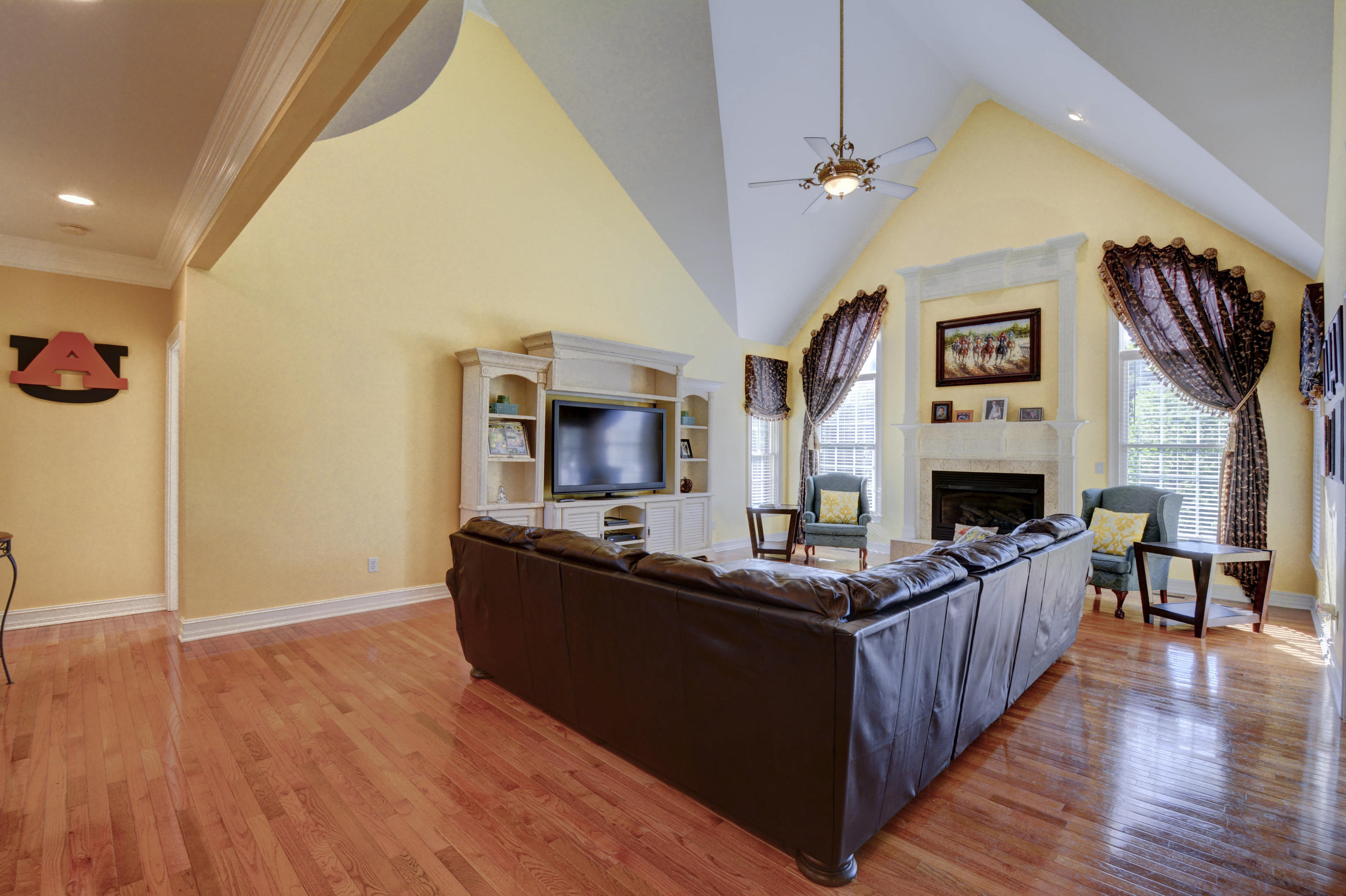 11 Radcliff Terrace Oak Ridge, TN 37830 - Photo 4 of 38 8