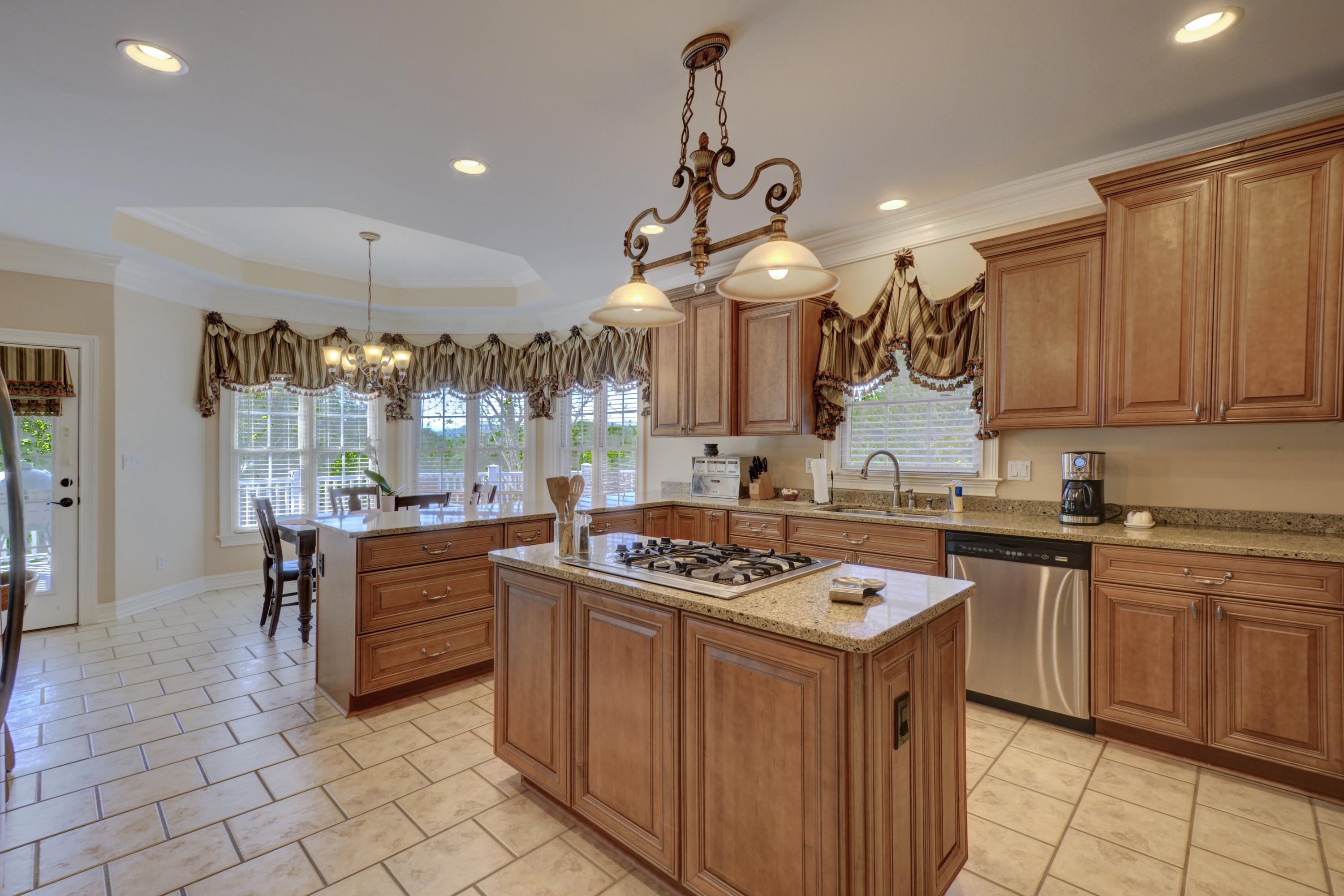 11 Radcliff Terrace Oak Ridge, TN 37830 - Photo 9 of 38 13_pt