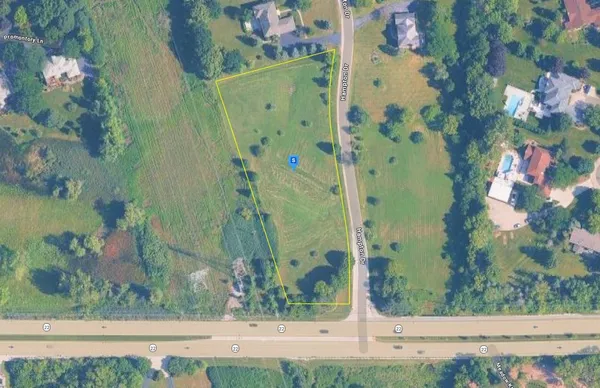 $259,999 | 5701 Hampton Drive, Long Grove, IL 60047