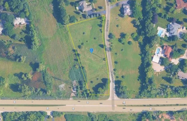 $274,999 | 5701 Hampton Drive, Long Grove, IL 60047