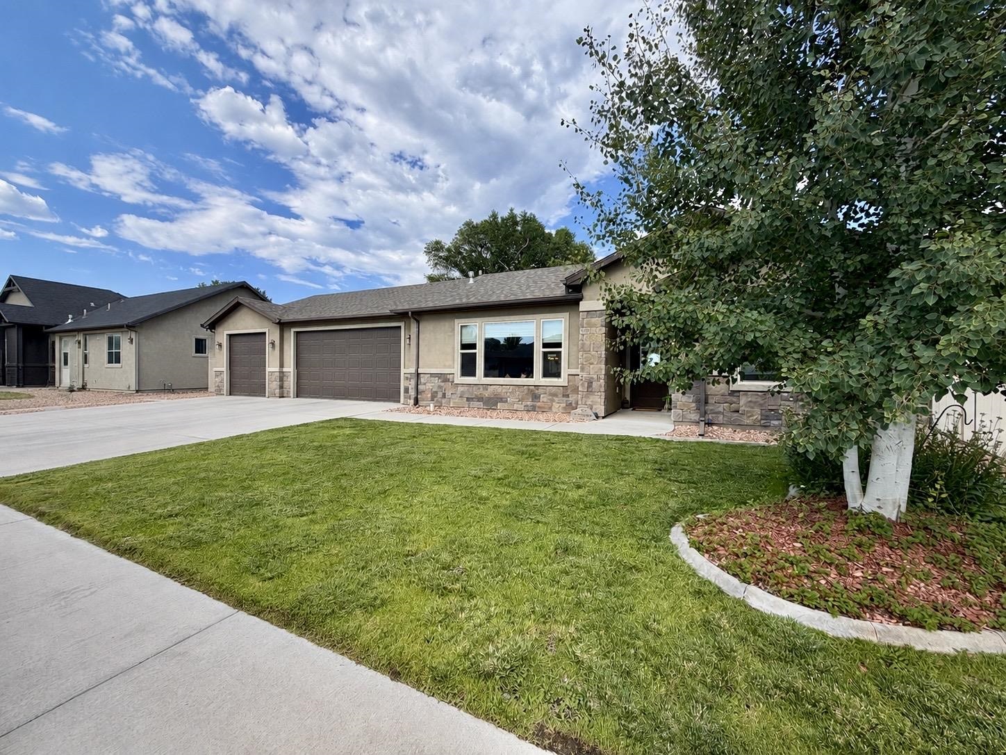 634 Huntington Road Grand Junction, CO 81504 - Photo 3 of 17