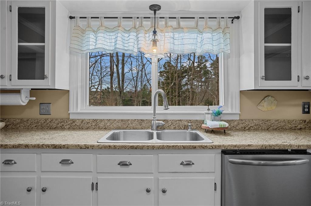 4818 Harvey Road Jamestown, NC 27282 - Photo 15 of 47 kitchen window