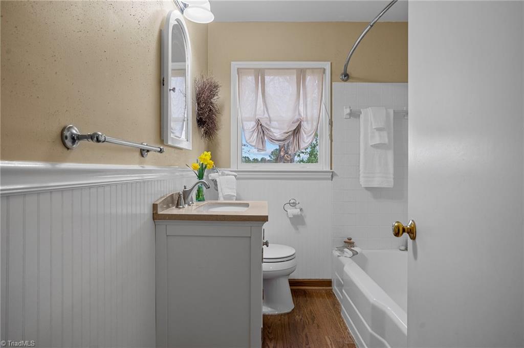4818 Harvey Road Jamestown, NC 27282 - Photo 25 of 47 1st floor bath