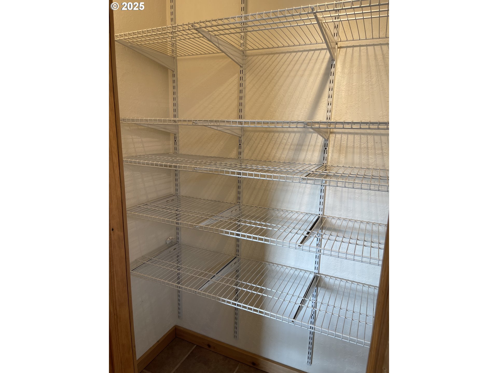 1820 Dogwood Avenue Reedsport, OR 97467 - Photo 17 of 29 a room with washing machine