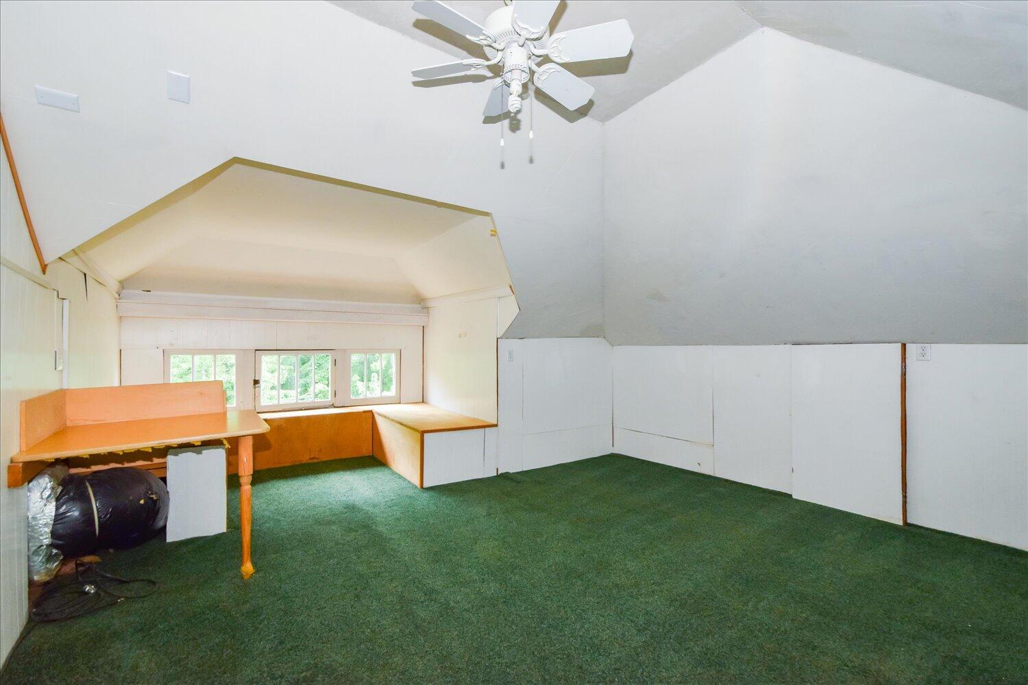 2117 Carter Road Southwest Roanoke, VA 24015 - Photo 14 of 24 15-2117 Carter-16