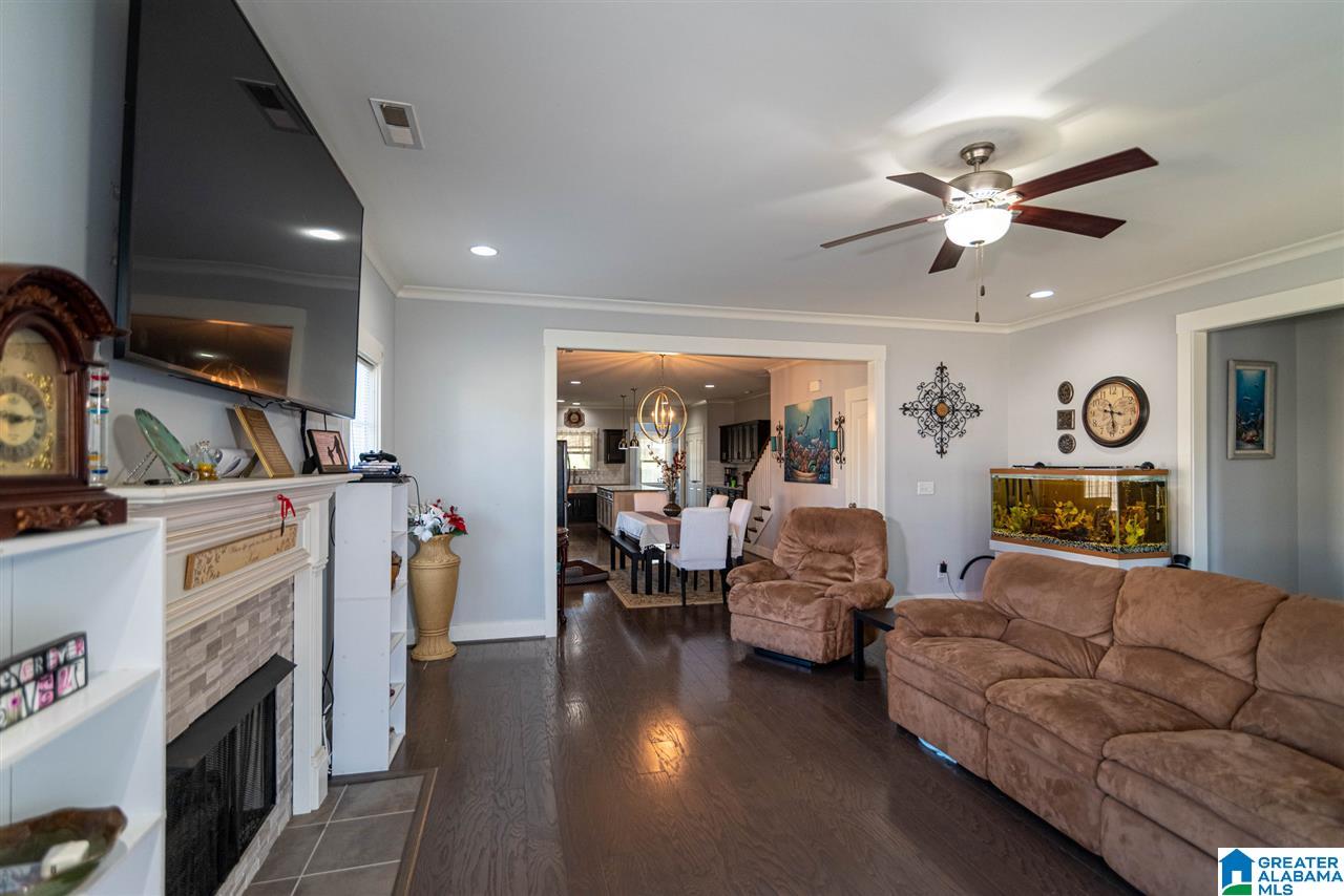 636 Grayson Place Chelsea, AL 35043 - Photo 4 of 42