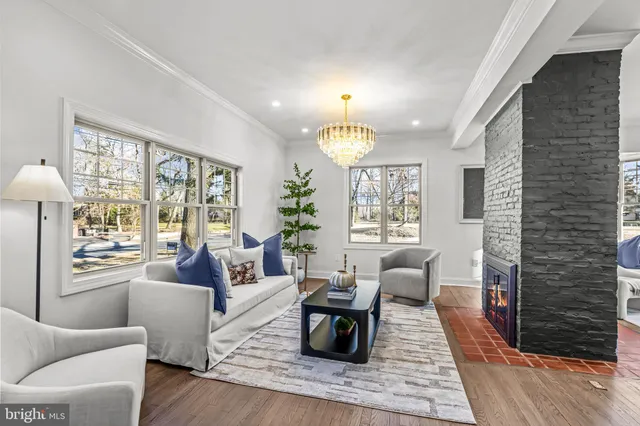 $799,999 | 804 Main Street, Riverton, NJ 08077