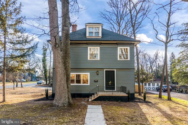 $799,999 | 804 Main Street, Riverton, NJ 08077