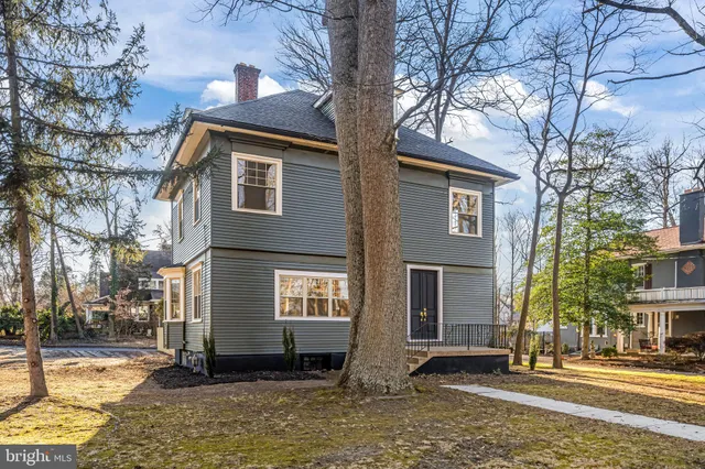 $799,999 | 804 Main Street, Riverton, NJ 08077