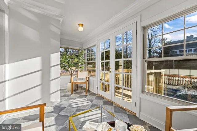 $799,999 | 804 Main Street, Riverton, NJ 08077