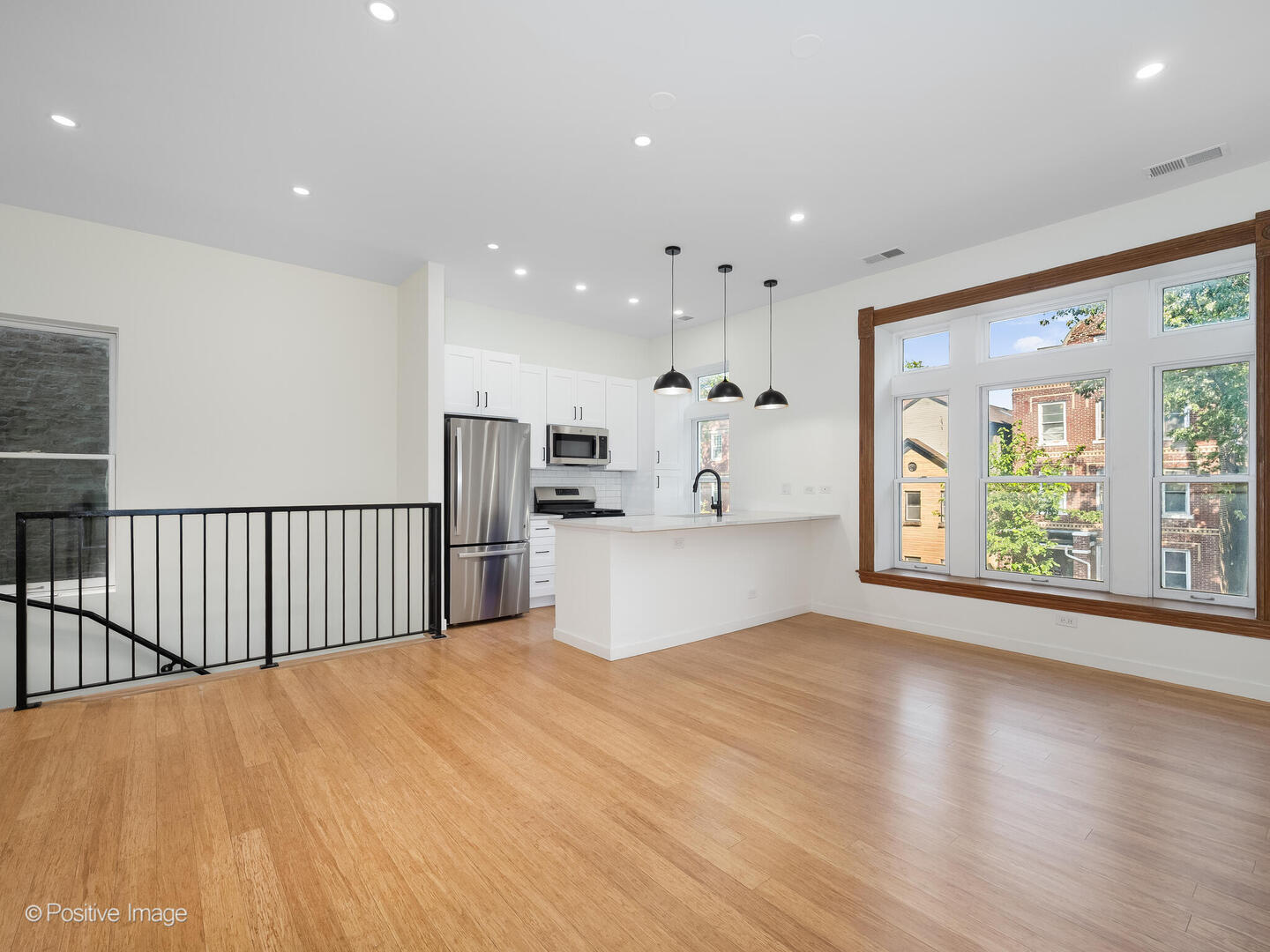 842 North Wolcott Avenue, Unit B Chicago, IL 60622 - Photo 2 of 14