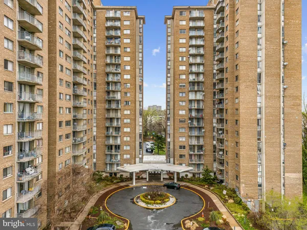 $130,000 | 1836 Metzerott Road, Unit 2004, Hyattsville, MD 20783