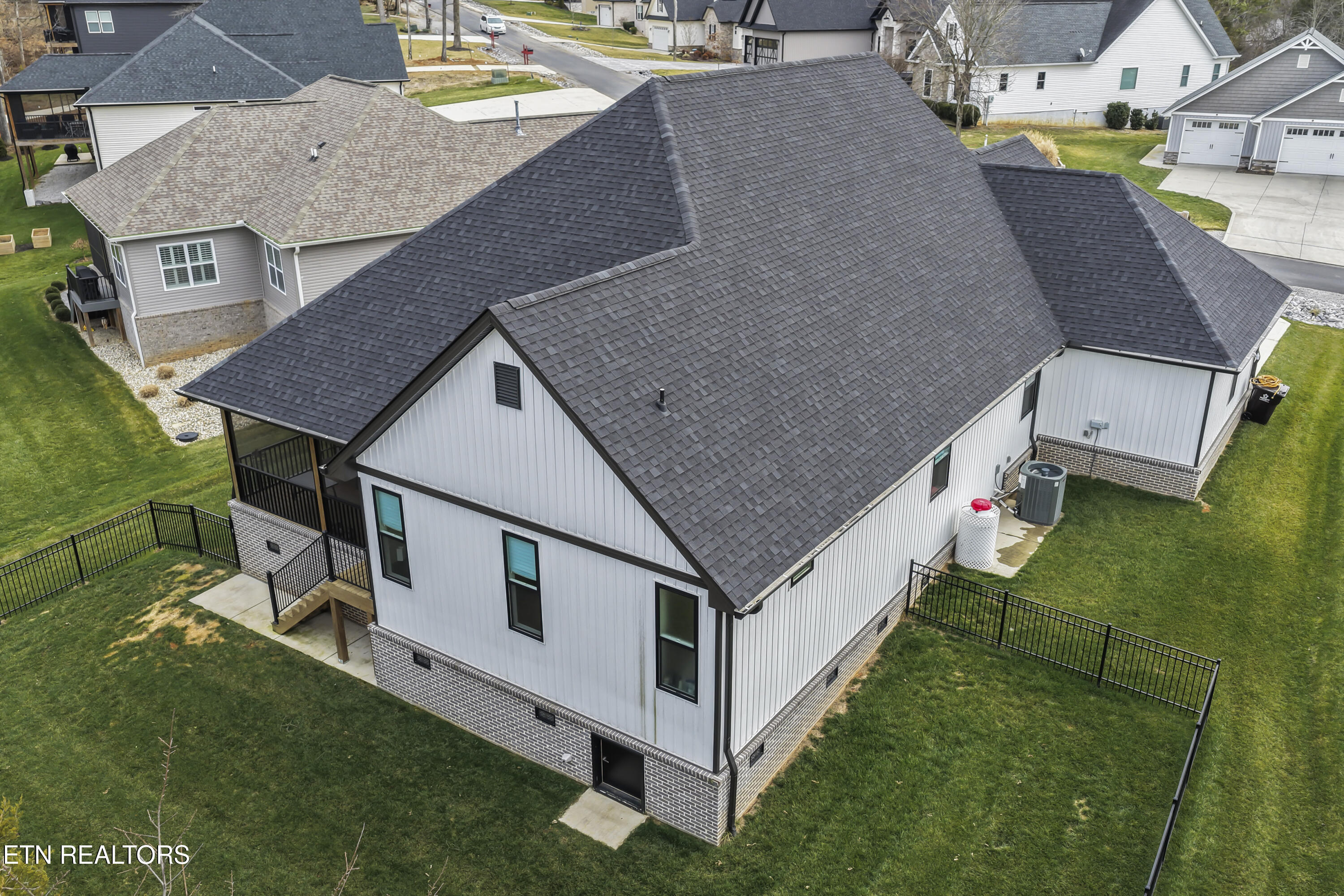 262 Gadusi Way Loudon, TN 37774 - Photo 14 of 38 back view