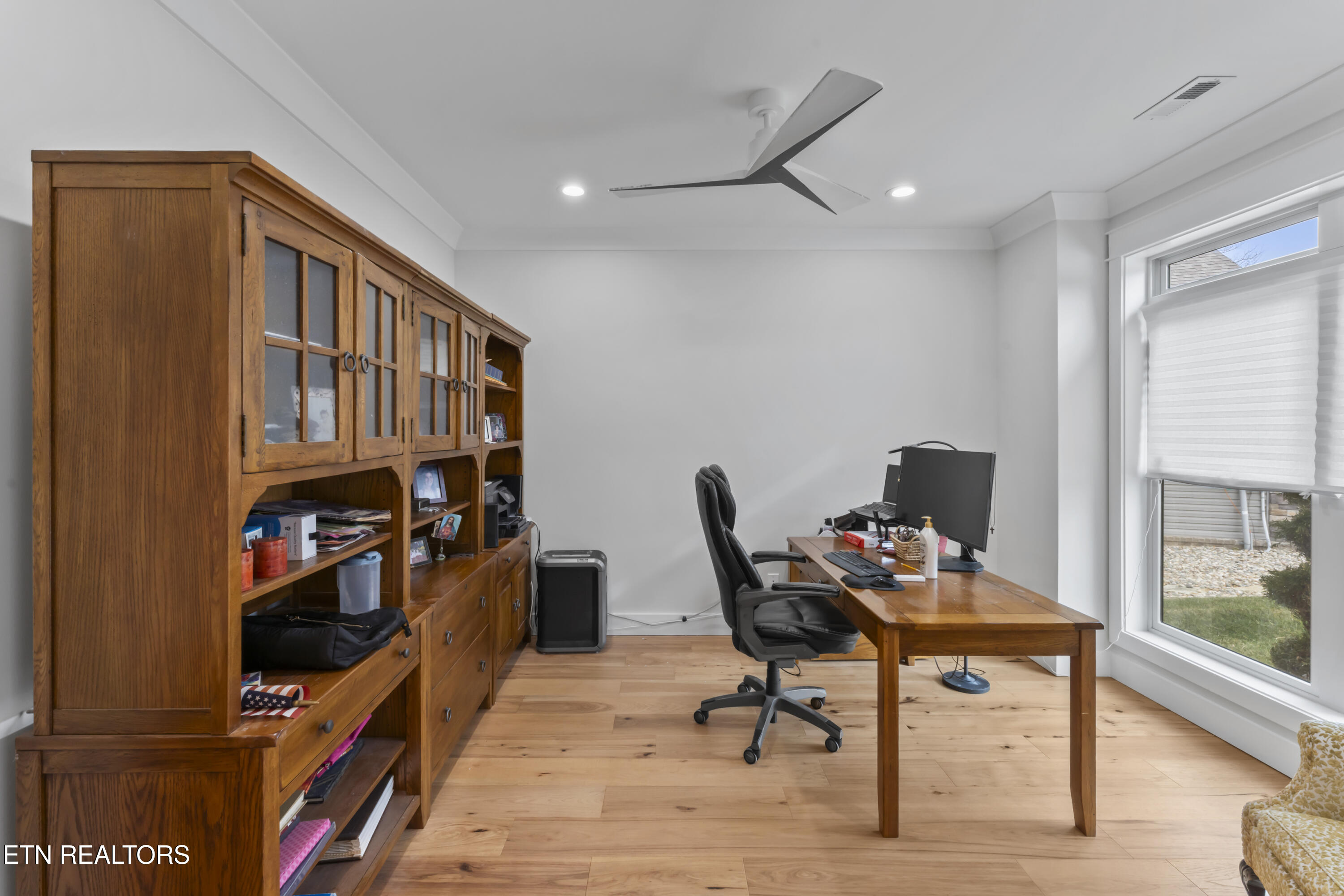 262 Gadusi Way Loudon, TN 37774 - Photo 16 of 38 office