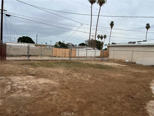 $265,000 | 975 East Ave B, Blythe, CA 92225
