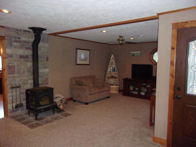 6489 Lakeshore Road Manistee, MI 49660 - Photo 12 of 38 101_4258