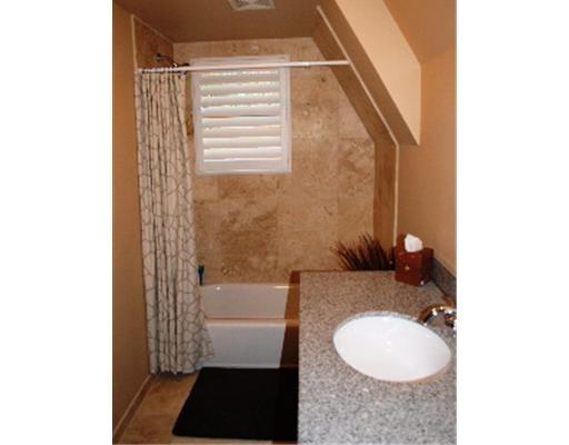 198 Hanover Kendall Road Clinton, PA 15026 - Photo 12 of 18 Master Bath/Spa.